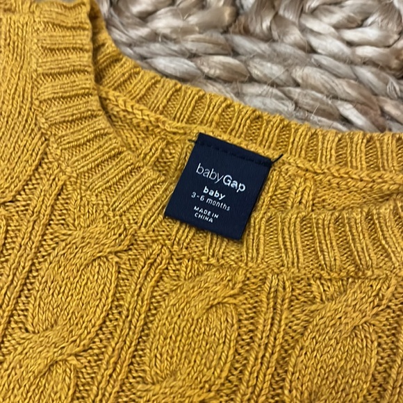 babyGap Cable Knit Sweater, Golden Yellow, 3-6M - Picture 5 of 6